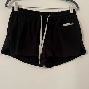 Vuori black athletic shorts